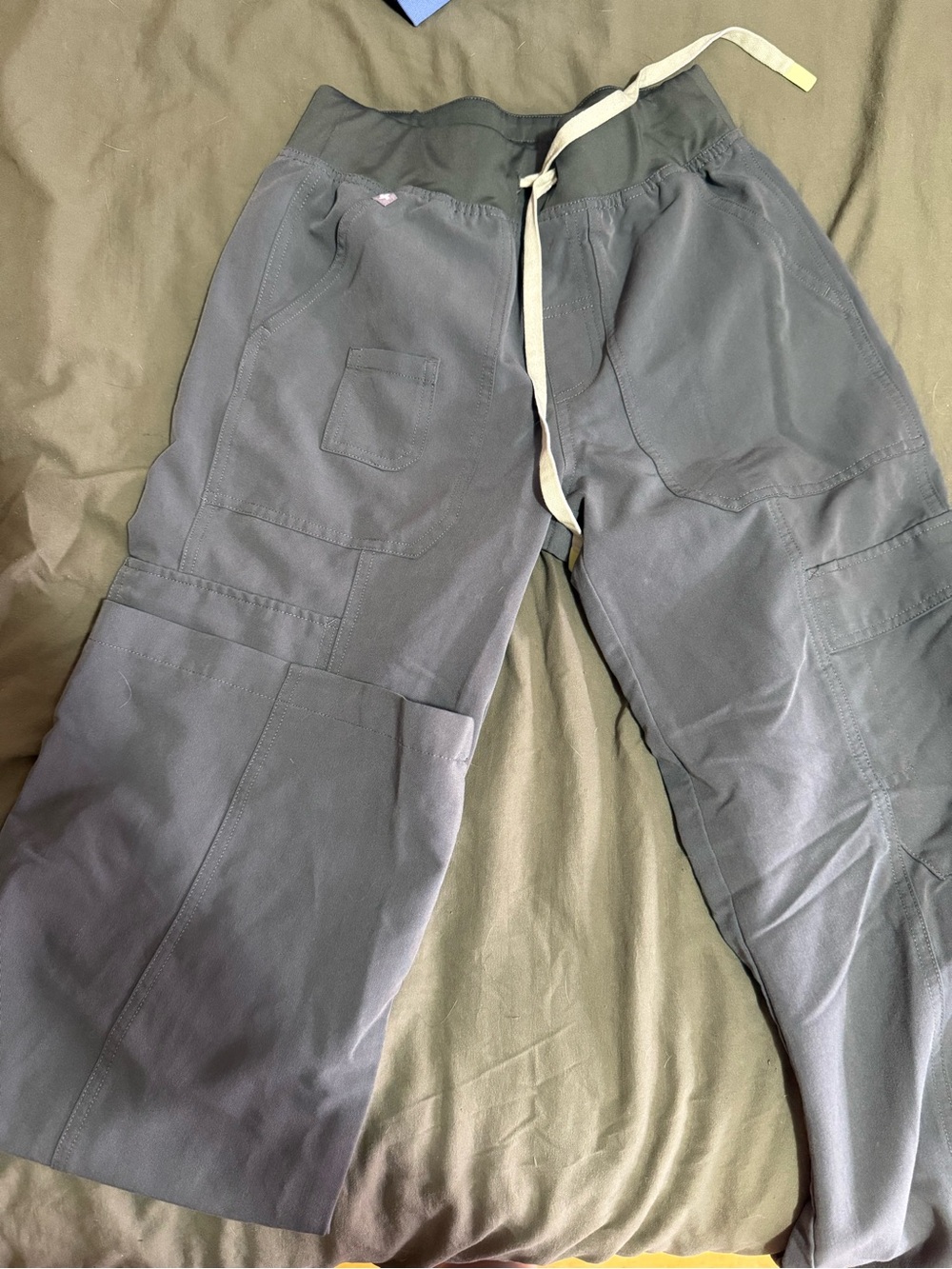 Figs Wide Leg Scrub Pants in Green